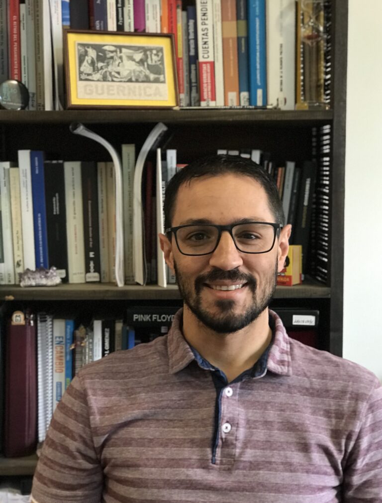 Profile photo 768x1010