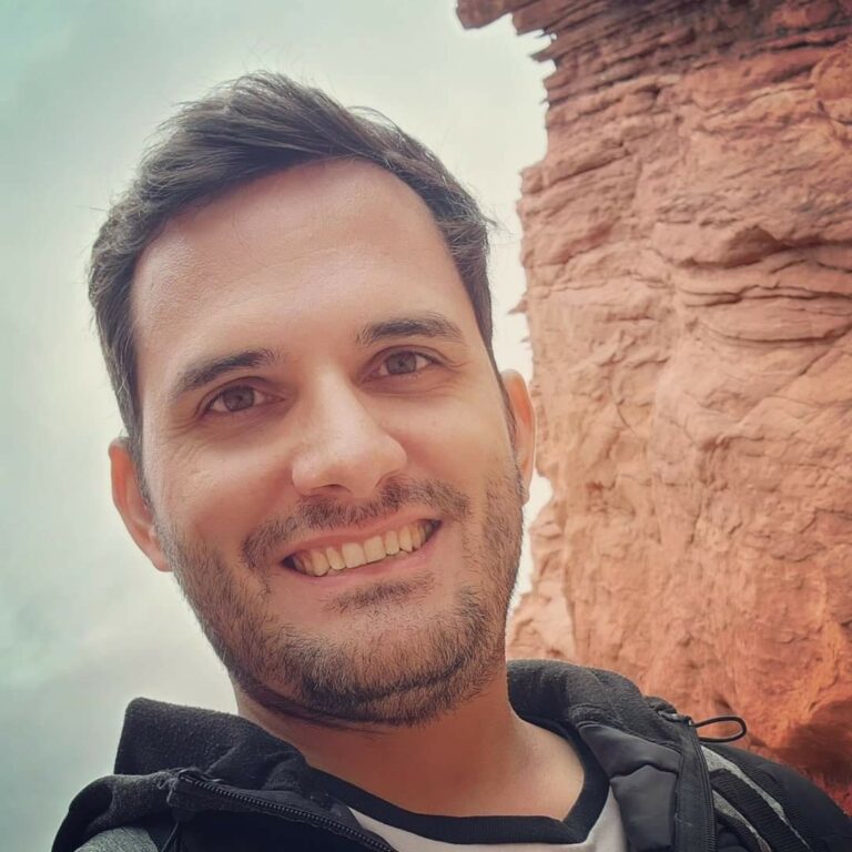 FB IMG 1682733674118 768x768