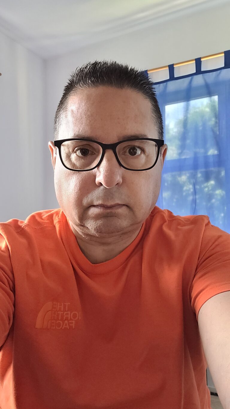 17043835904511790412657562635274 768x1365