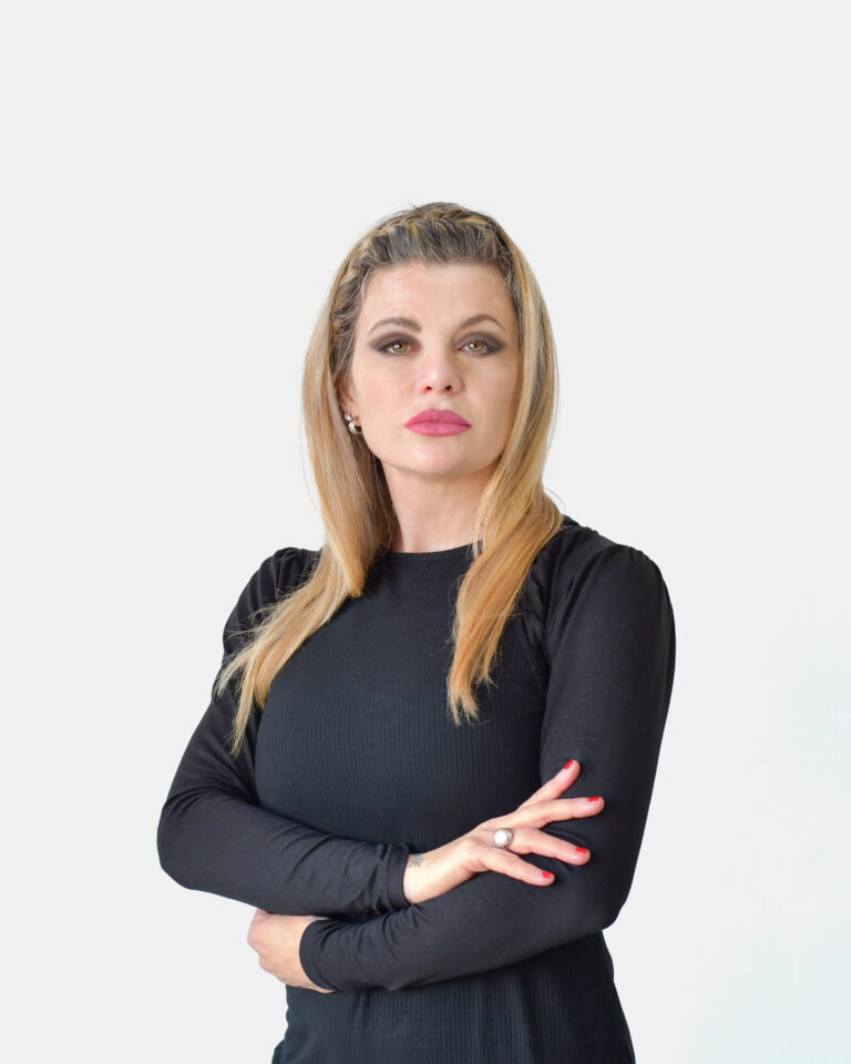 FOTO VIVI vertical 768x960